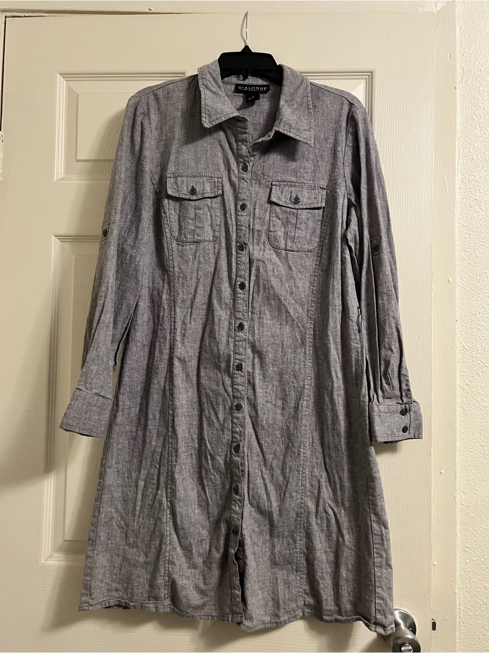 Dialogue Gray Linen Cotton Blend Button Front Roll Tab Sleeve Shirt
Dress Small
